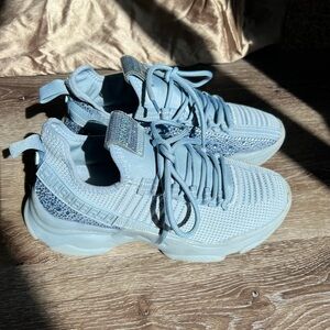 Steve Madden Maxima Baby Blue w/Rhinestone size 9